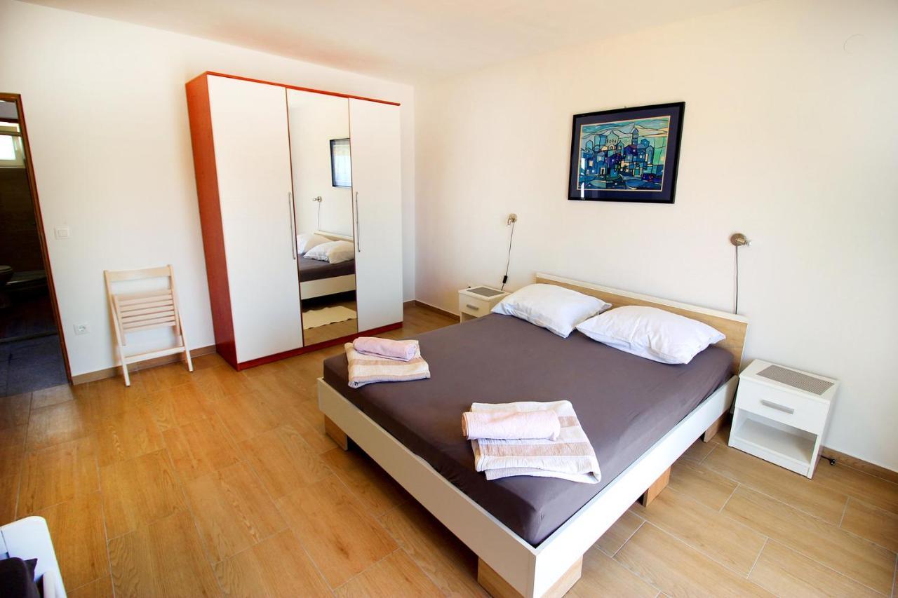 The Peaceful Vacation Apartment Metajna Luaran gambar