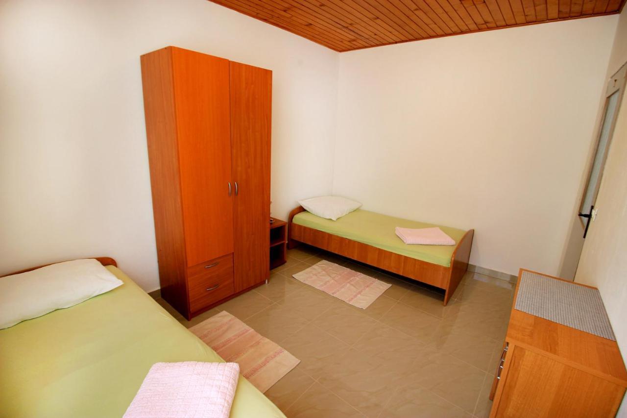 The Peaceful Vacation Apartment Metajna Luaran gambar