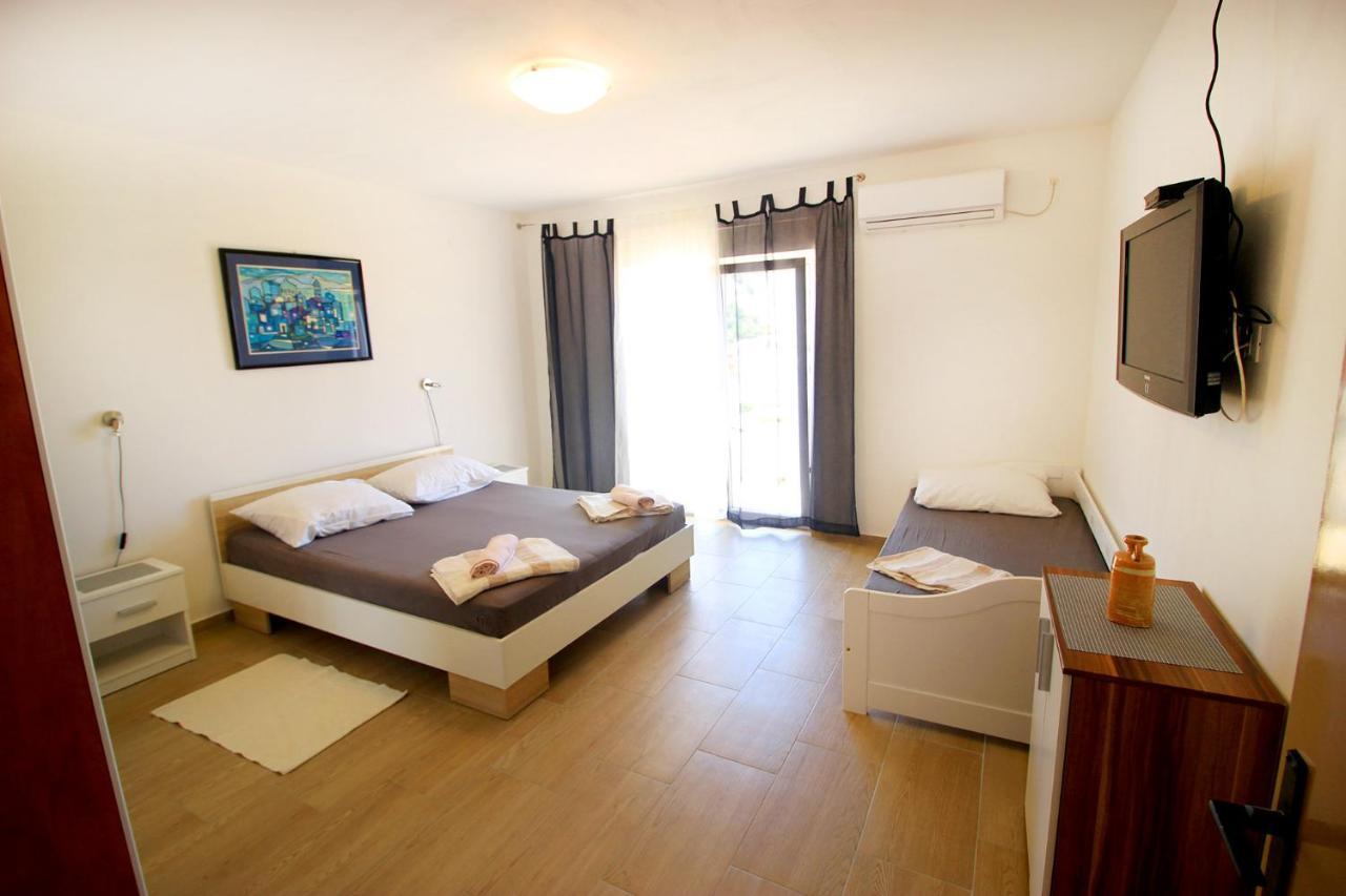 The Peaceful Vacation Apartment Metajna Luaran gambar