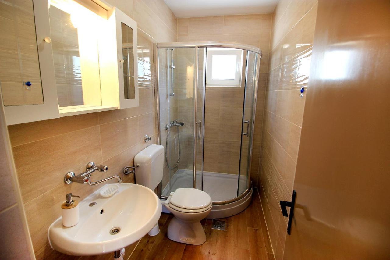 The Peaceful Vacation Apartment Metajna Luaran gambar